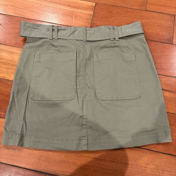 Cargo Style Skirt - Picture 2 of 5